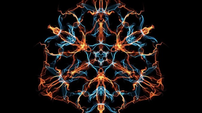 J***aScript 这种语言特性十分糟糕的语言流行起来是不是一场灾难？